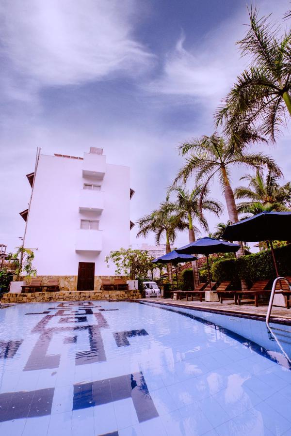St.lachlan & Hotel
