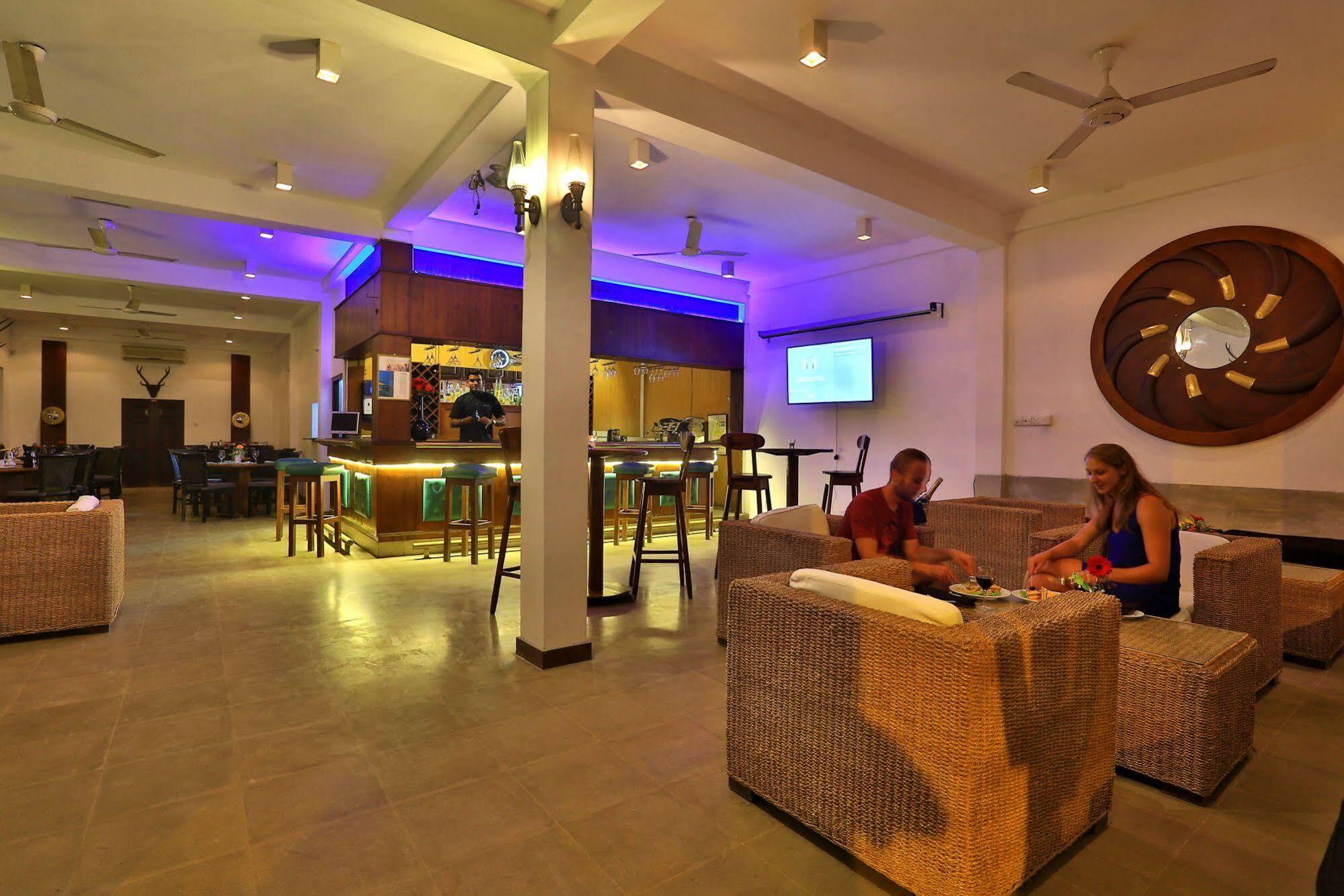 Hotel St.lachlan & 4*